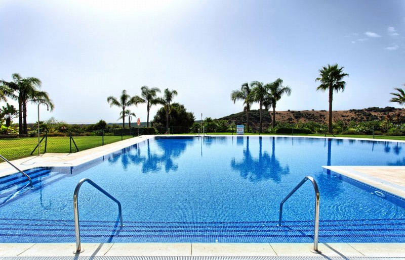 Apartments with private swimming pool on the Costa del Sol for under 250,000 Euros